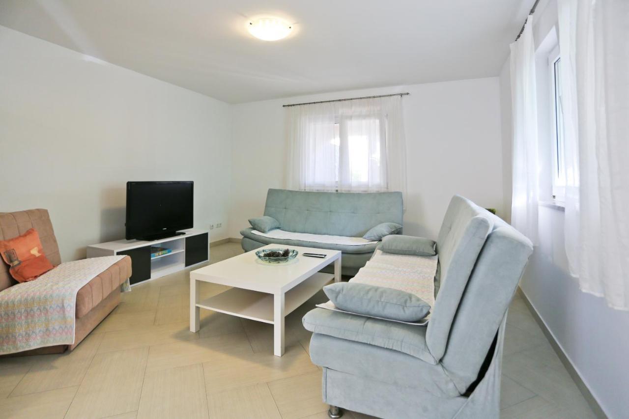 Dani Apartament *